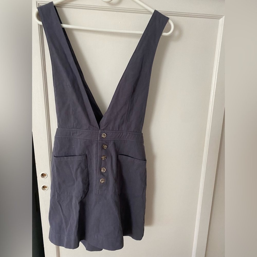 NWT Ellison Slate Blue/Gray size Medium jumper with crossed back